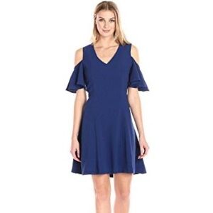 🎈3/$25🎈NWOT Lark & Ro Cold Shoulder A-Line Dress